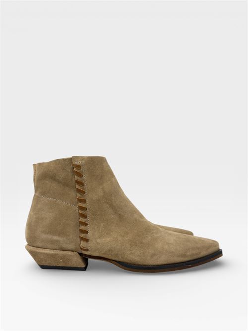 Stivaletti in suede beige con dettaglio intrecciato IL LACCIO | GRETA03VELOUR132BIS